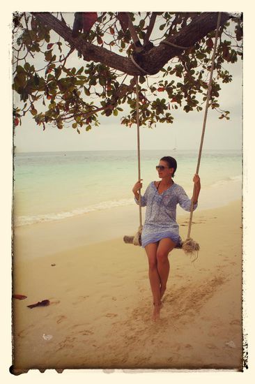 Schaukel mit Ausblick am Strand von Koh Kradan...