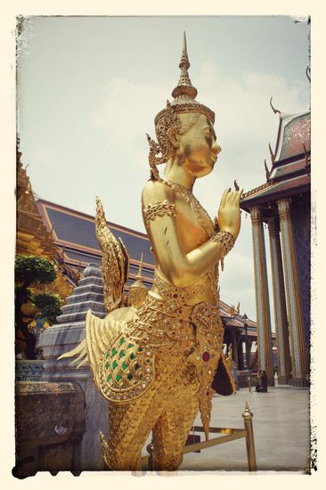 Nicht kleckern, sondern klotzen: Gold ist die beherrschende Farbe