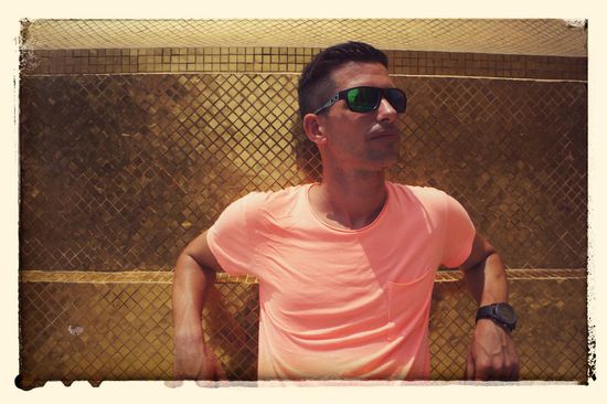 Ja, ok, das Bild ist gestellt, ich guck mir nix an...