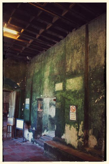 Könnte mal wieder nen Eimer Farbe vertragen bzw. zumindest eine Runde Schimmelex