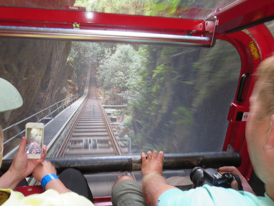 Da ging es runter, den ehemaligen Minenschacht, 52% Gefaelle ...