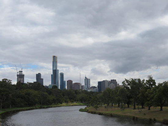 Skyline von etwas entfernter vom Yarra-River