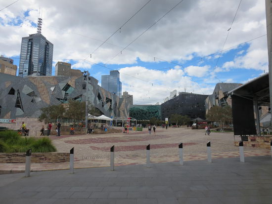 Der zentrale Federation Square mit umliegenden Museen