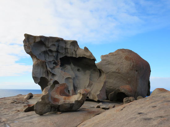 die sog. "Remarkable Rocks", aus Vulkanausbrüchen geformte Granitfelsen