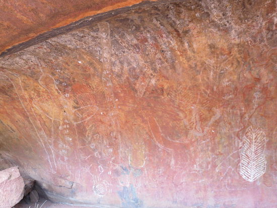 Hier wurden den Kindern Unterricht gegeben, durch Steinmalereien