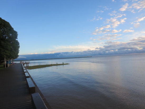 Promenade bei Flut, schaut schon einladender aus, gell 