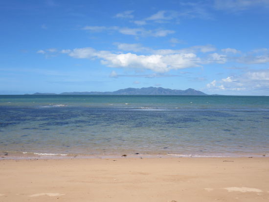 Die Insel gegenüber heisst übrigens "Australien"