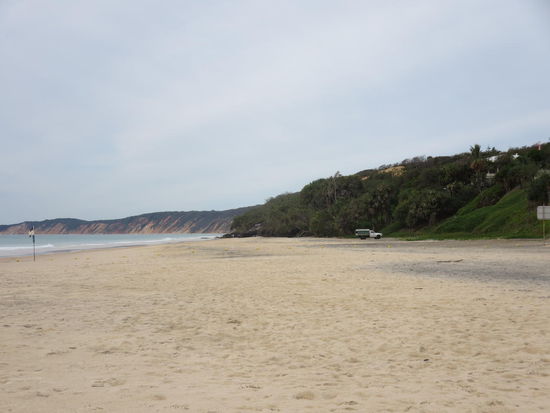 ... welcher seinen Namen von den links gelegenen Regenbogenfarben hat.