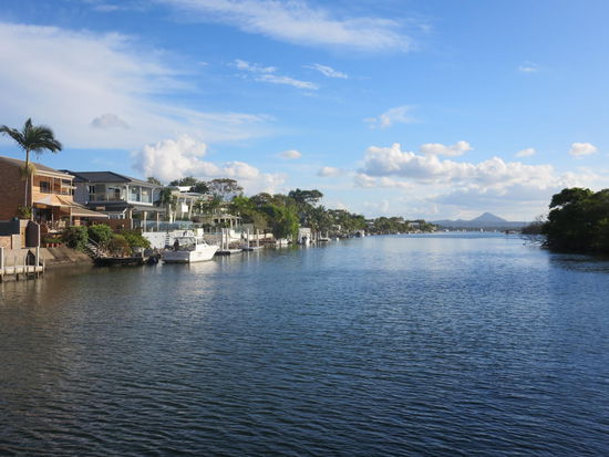 Alle schön mit eigenem Steg ...