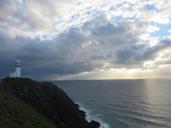 letzter Ausblick auf Leuchtturm und die aufgegangene Sonne
