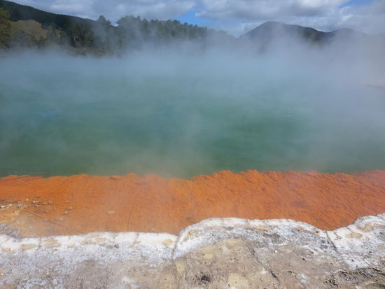 Und wieder Schwefelablagerungen ....