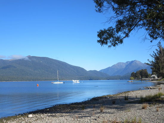 An diesem schönen See beschloss die "Kleine Hobbit`se", dem Rauch zu entsagen 