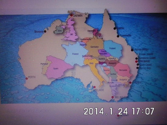 Australien - Europa....
Ist das nicht der Hammer?!?
Ich wohne ja jetzt in Perth an der Westküste und wir sind dann an der Südküste nach Adelaid und dann nach Melbourne.
Nadine und ich dann noch weiter nach Sydney, roter Punkt bei Bulgarien und dann nach Byron Bay (erster schwarzer Punkt Wesküste) und von Brisbane zurück nach Perth geflogen.