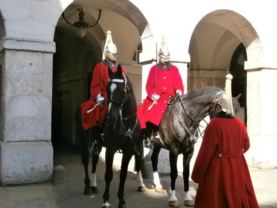 Beim Household Cavalry Museum - Wachenablösung