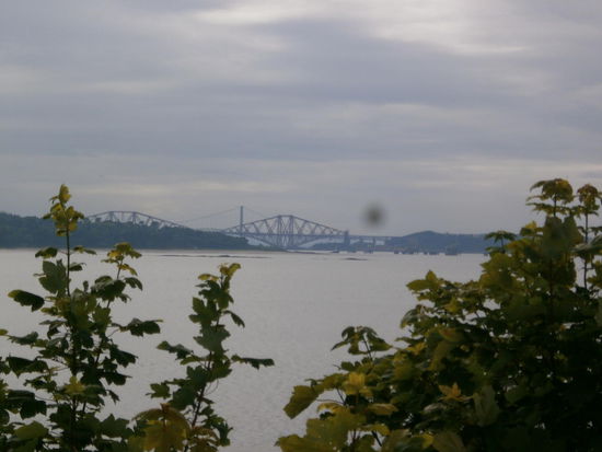 Und die Forth Bridge ist auch gut zu sehen