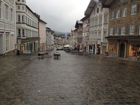 Bad Tölz am Morgen der Weiterfahrt (Wo sind die alle?)