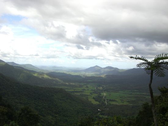 Blick vom 700m hohen Plateau