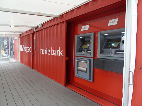 Die hier nennt sich gleich "mobile" Bank - es ist die Westpac