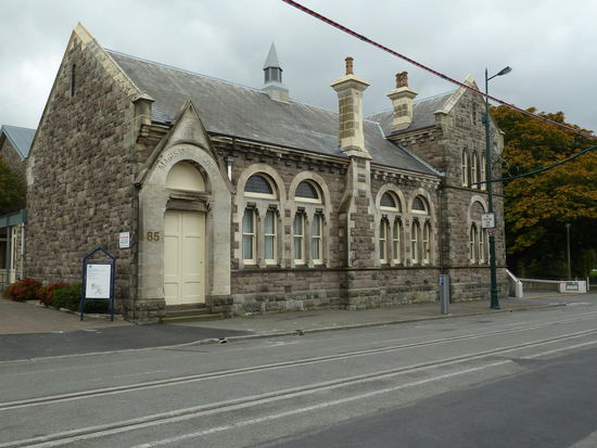 Dem alten Gerichtsgebäude scheint nichts passiert zu sein