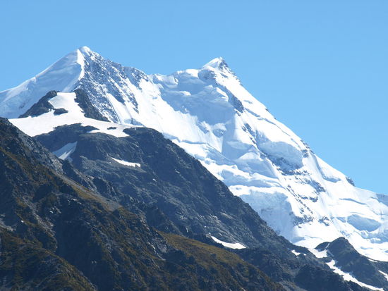 und dann noch ein Bild vom Mount Cook - rangezoomt