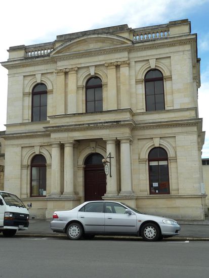 Customs House natürlich auch im Hafeneck