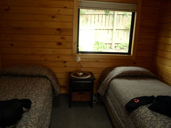 Dieses seperate Zimmer mit den zwei Einzelbetten nutzte ich nur zur "Ablage"