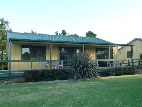 die rechte Hälfte ist mein Reich - hier der Link zum Miranda Holiday Park