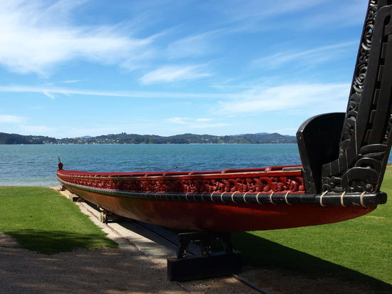 Ein Kriegskanu - das Teil besteht aus 3 Kauribäumen und ist echt riesig