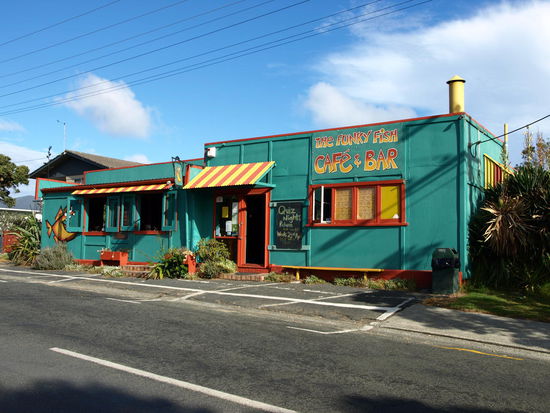 Funky Fish Cafe + Bar