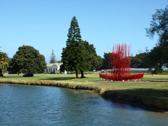 Park vor der Touristeninfo