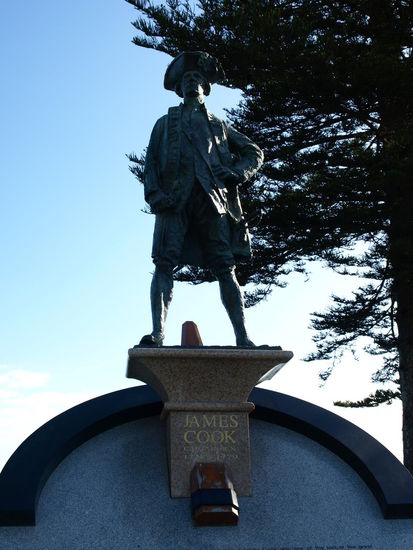 James Cook Statue