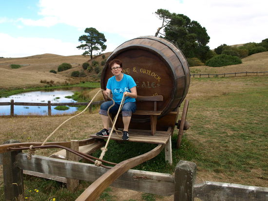 Auf geht's - im Green Dragon ist Biernotstand - eine Lieferung ist fällig. Für Gandalf ist aber kein Platz auf dem Wagen.