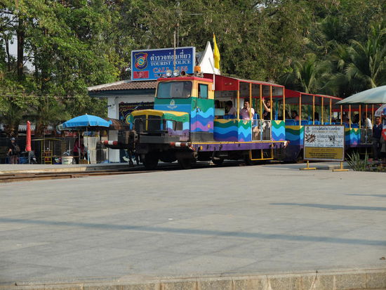 Mit dieser Bahn kann man drüber fahren...naja wers brauch