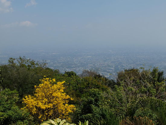 Der Weitblick über Chiang Mai - leider ziemlich diesig an dem Tag.