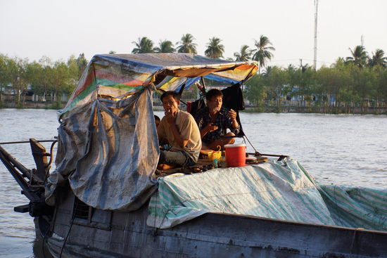 Aber die Menschen leben auch auf den Booten.