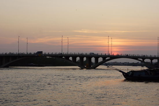 Abendstimmung am Fluss.