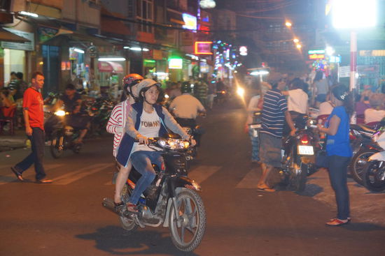 In Saigon auf der Partymeile