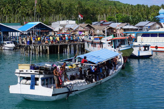 Schiffsverkehr zu allen Inseln