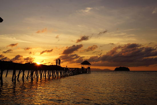 Der erste Sonnenuntergang am Pier