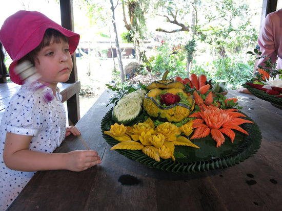 Obst- und Gemüsekunstwerke