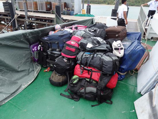 Das Gepäck für Ko Tao muss draußen bleiben.