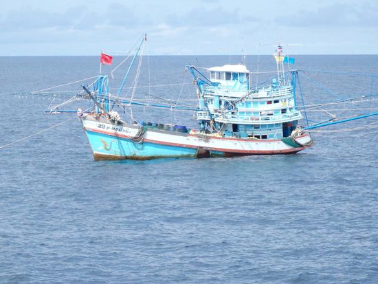 Ein Fischerboot, irgendwo auf dem Weg nach Koh Tao.