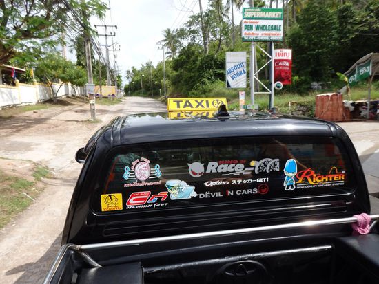 Gut festhalten, es ist holperig.