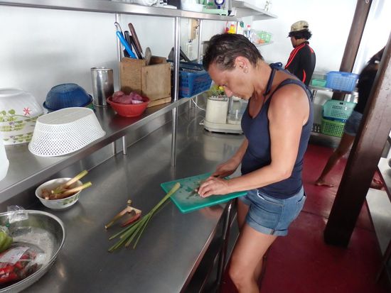 Alles was gekocht wird, muss natürlich auch vorher kleingeschnipselt werden.