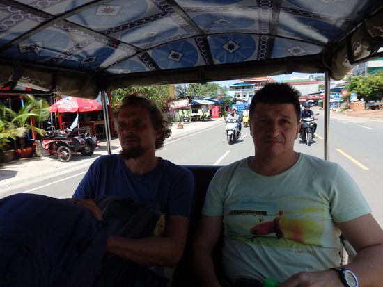 Markus aus Deutschland, ich glaube aus Franken, ist schon seit 2 Monaten unterwegs und möchte die nächsten Jahre reisen.... Vielleicht steigt er auch komplett aus....bewundernswert.... So viel Mut.