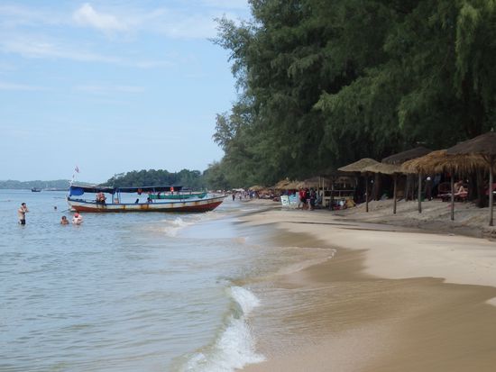 An beiden Stränden kann man Ausflüge zu den Inseln buchen, wir haben das nicht gewollt.