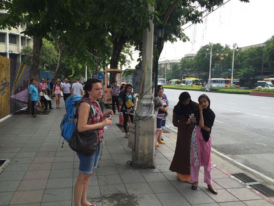 Die Bushaltestelle in der Nähe der Khaosan.