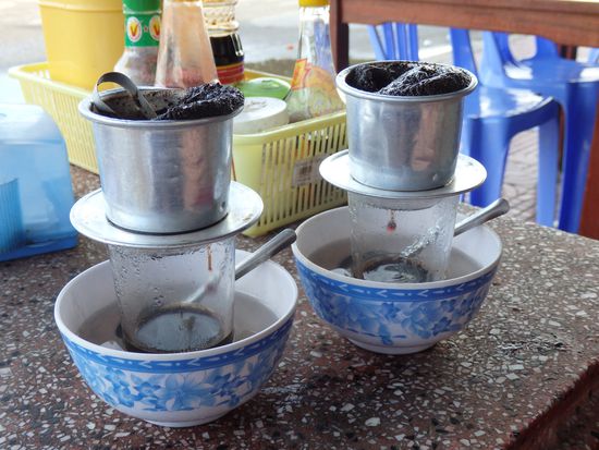 Hier wird der Kaffee so getrunken, schmeckt sehr lecker, so frisch gebrüht.