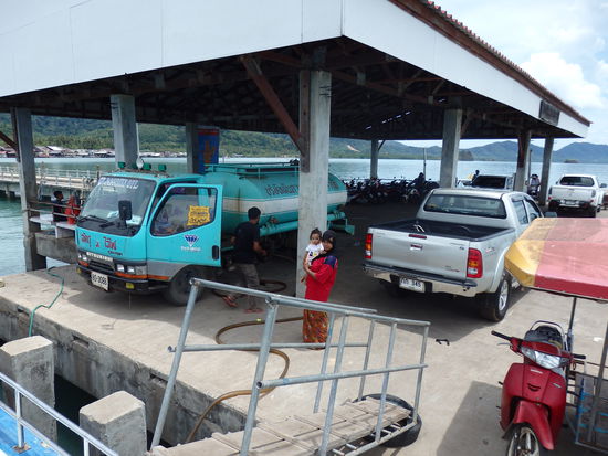 Noch schnell Tanken, dann geht es los!