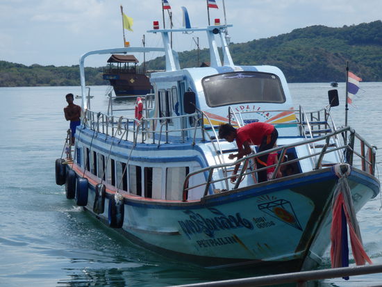 Endlich kommt die Fähre